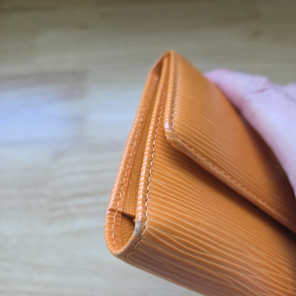 Louis Vuitton Orange Epi Leather Chain Wallet Trifold With Authentication Letter - Picture 7 of 16